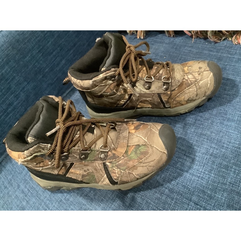 Ozark Trail Youth Size 2 Boots